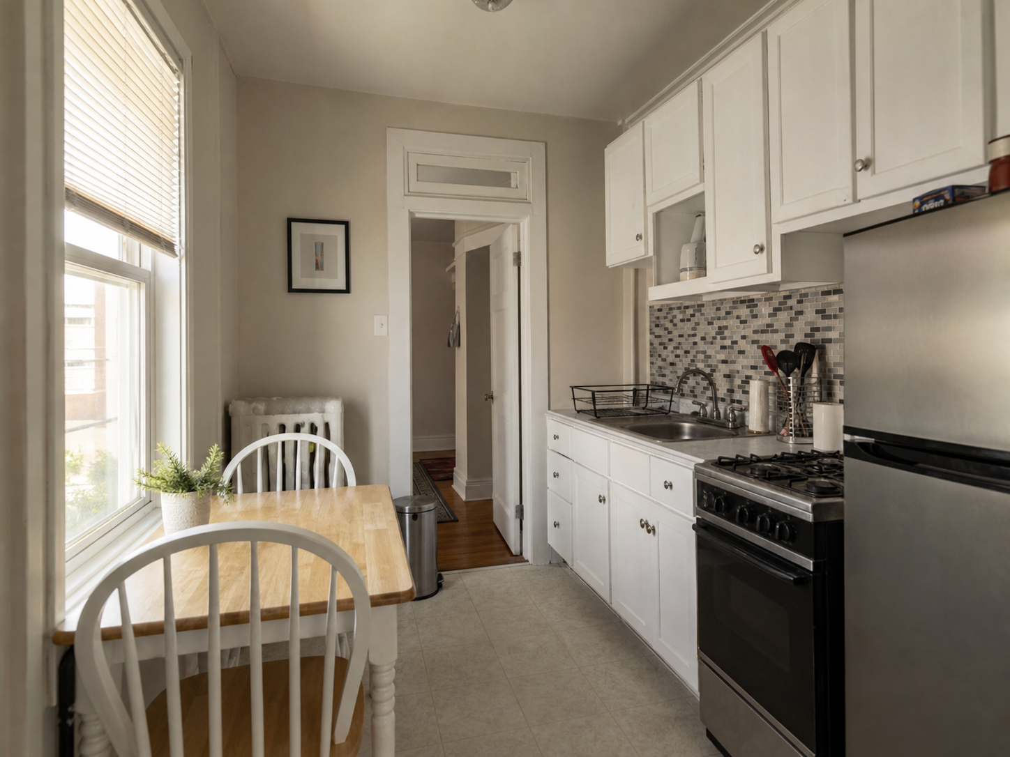 Budget-Friendly Room Near El